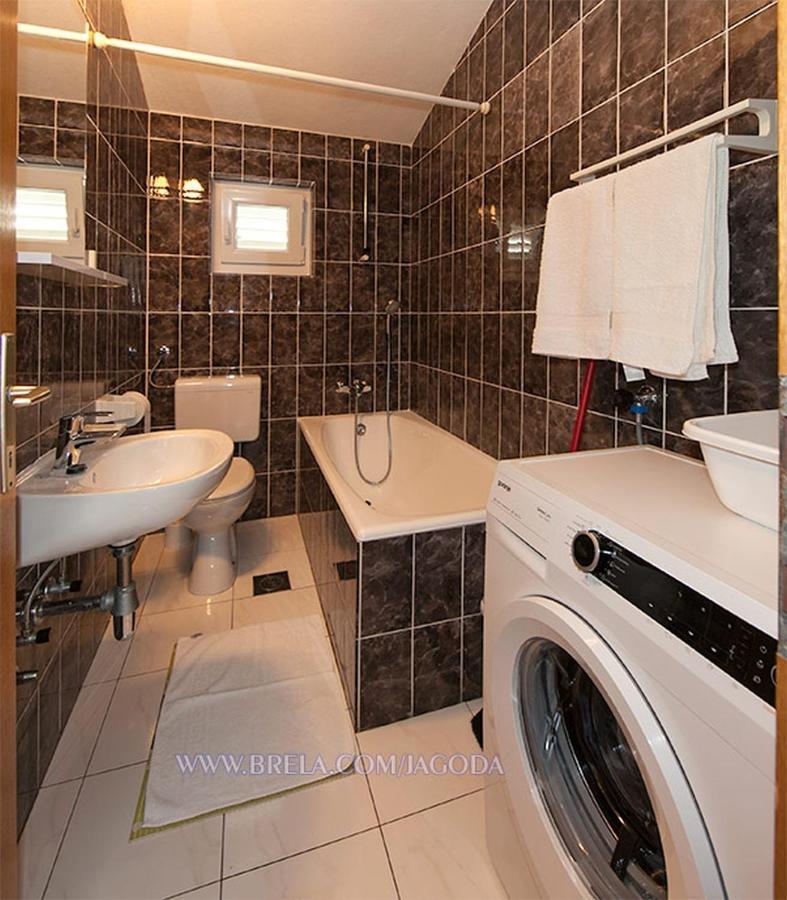 Apartments Jagoda Brela Ngoại thất bức ảnh